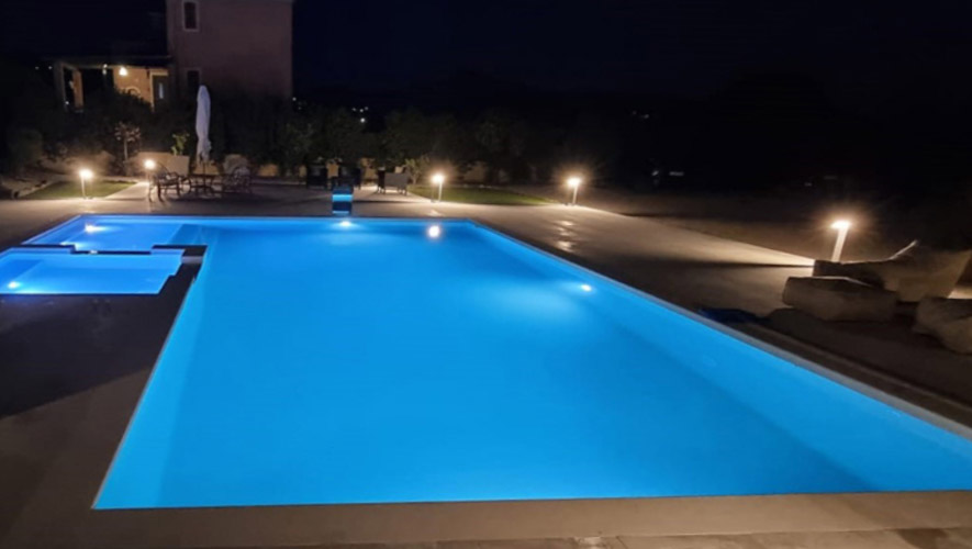 Smart-pool-led-lighting-systems Smart Pool LED Lighting Systems