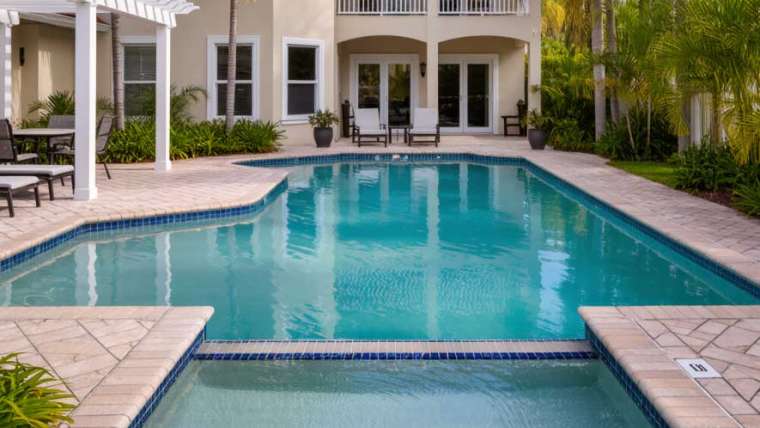 Swimming-pool-with-pool-liner Swimming Pool with Pool Liner
