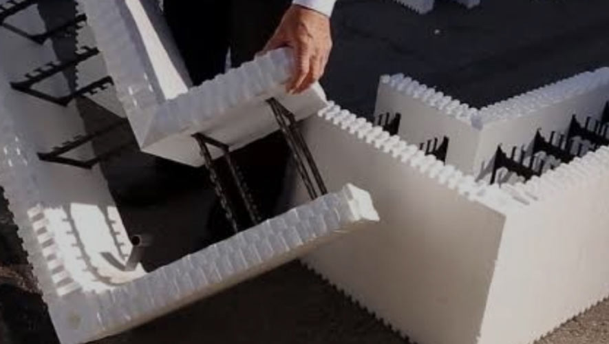 Insulated-concrete-forms-for-pools