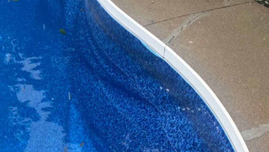 Wrinkles in a pool with thin PVC membrane Wrinkles in a pool with thin PVC membrane