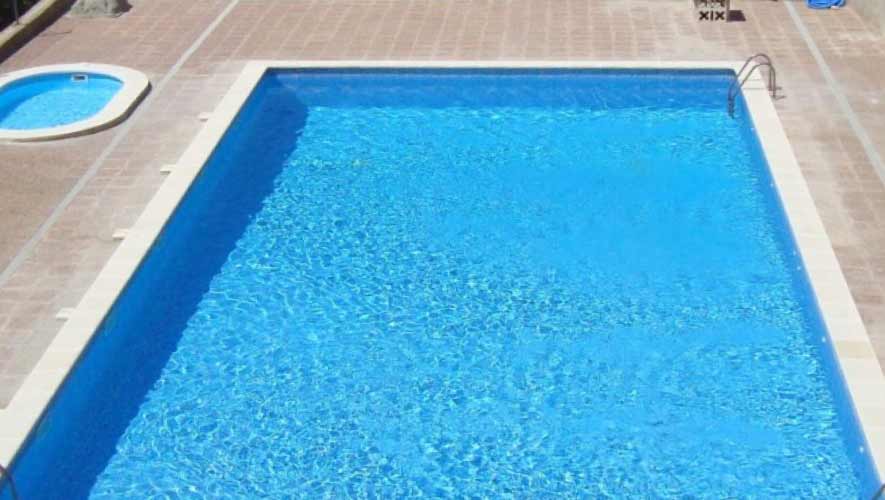 Pool with thick reinforced PVC membrane 60 mil